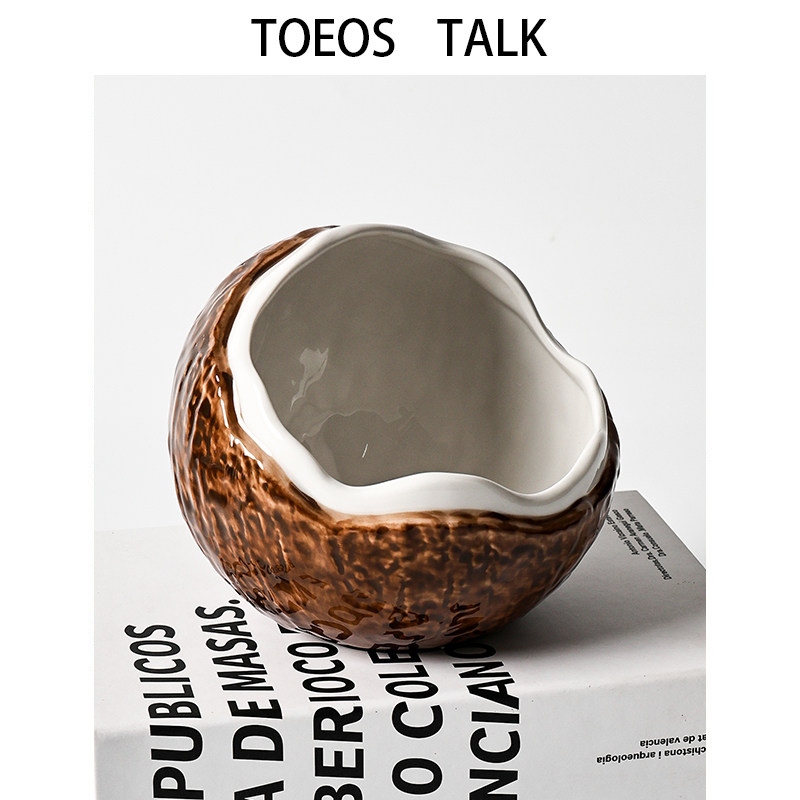 椰子桌面垃圾桶